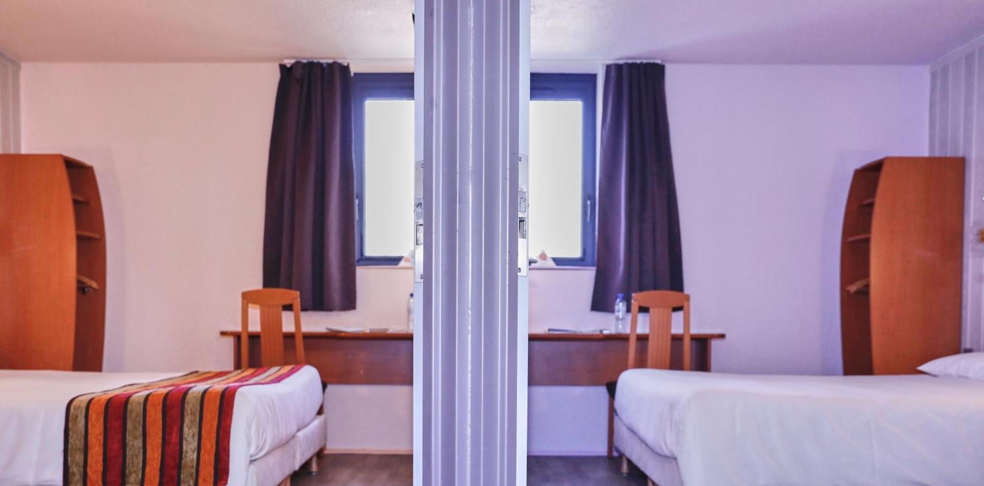 Brit Hotel シャンベリ エクステリア 写真