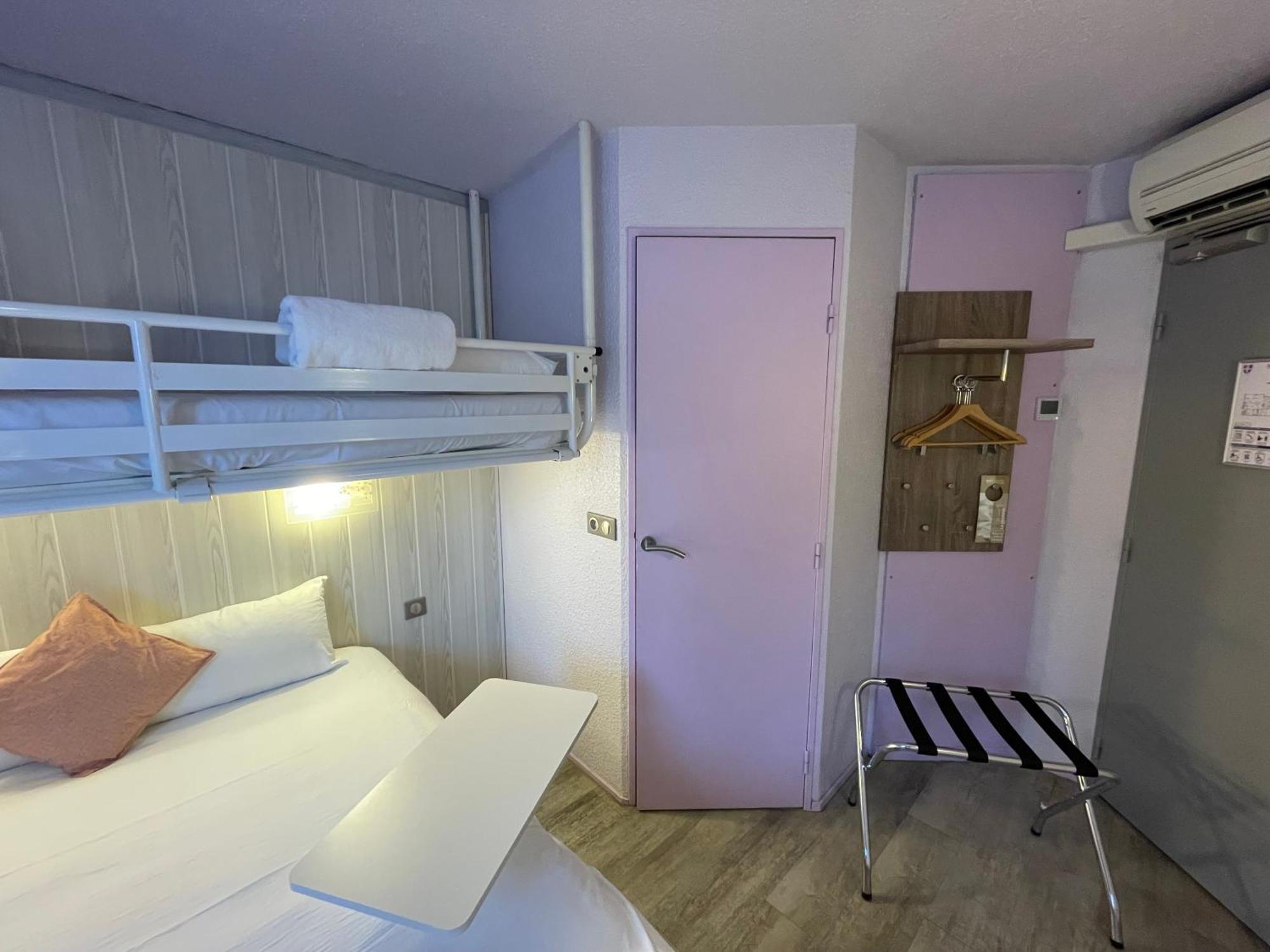 Brit Hotel シャンベリ エクステリア 写真